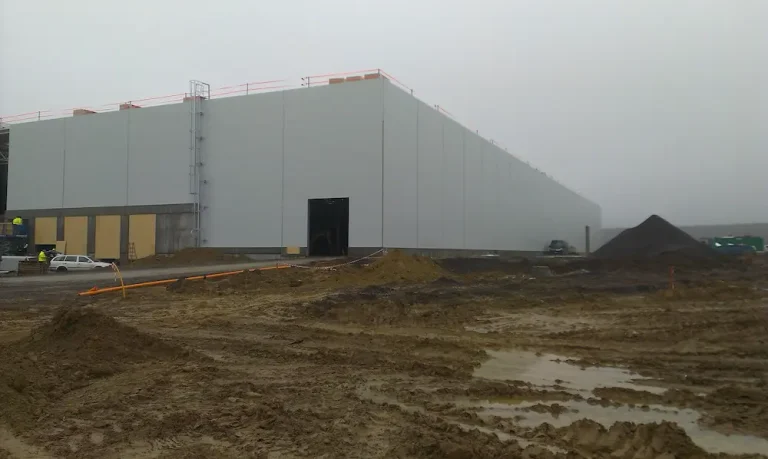 Senec Prologis opláštenie